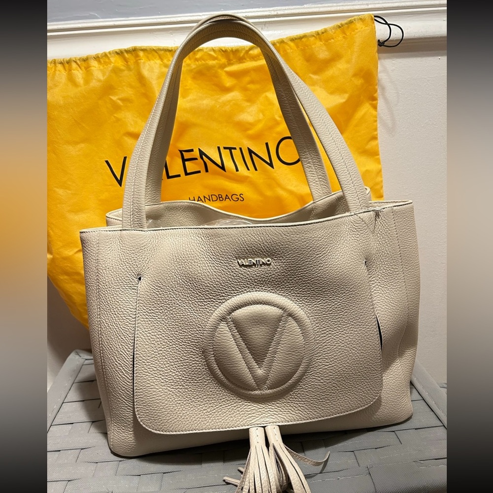 AUTHENTIC VALENTINO TOTE ✨10/10 condition